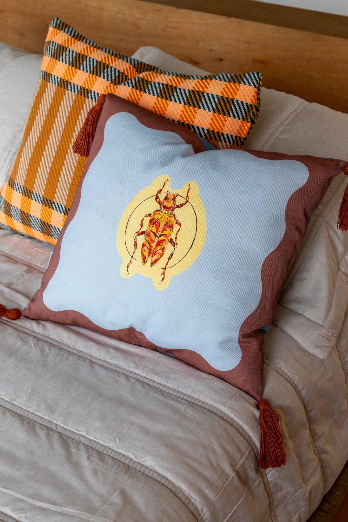 Beetle Cushion / Blue + Brown (45x45cm)